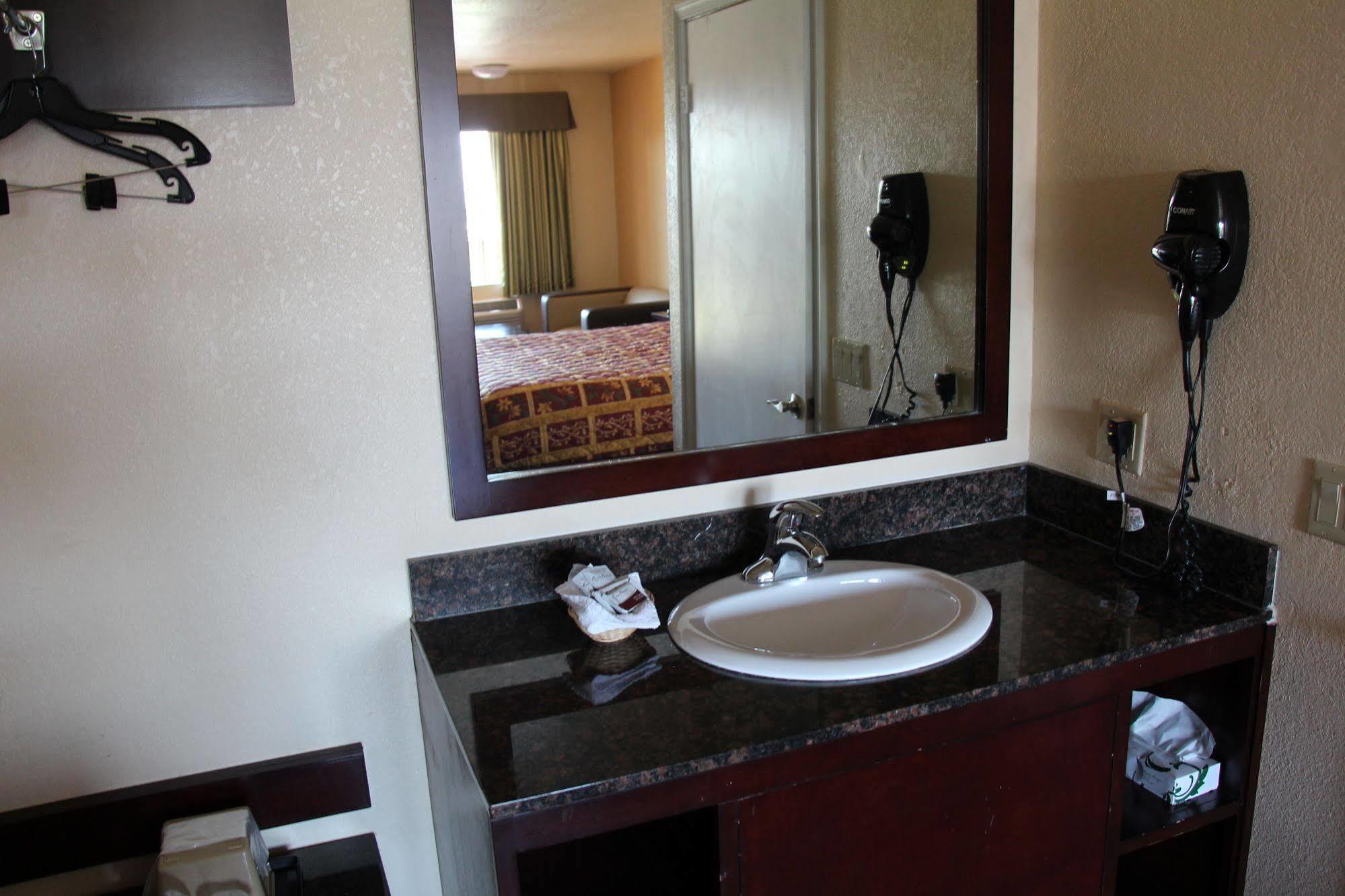 Budget Inn Anaheim/Σάντα Άνα Εξωτερικό φωτογραφία